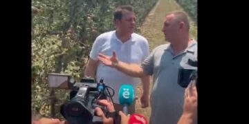 Fermeri paralajmëron ministrin Muja: Nëse nuk përkrahemi, asnjë zyrtar s’ka me shkel më në këtë tokë.