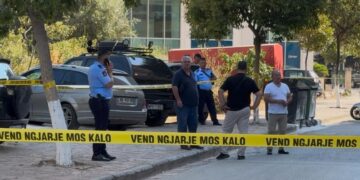 Kirurgu Demaçi: Në vetëm 24 orë trajtuam tre të plagosur me armë të ftohta, apel qytetarëve të mos luajnë me thika e brisqe.