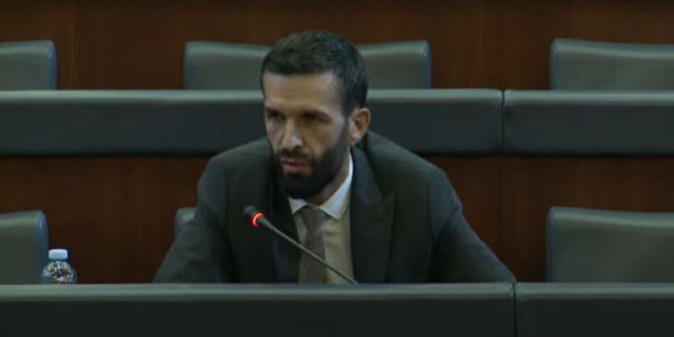 Rrahmani kundër koalicionit me LVV-në: Do të ishte pranim i keqqeverisjes
