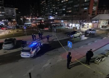 Të shtëna me armë zjarri në Prishtinë, një person i plagosur.