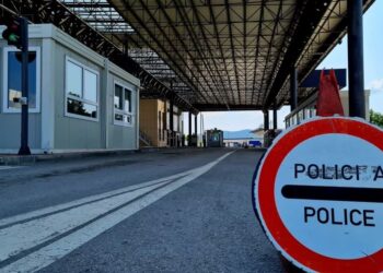 Koci: Kosovari pretendon se u kërcënua dhe pagoi 2 mijë euro në kufirin me Serbinë.