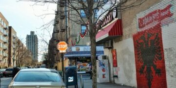 “Little Albania” përfshihet në hartën zyrtare të New York-ut, mungesa e “Little Italy” shkakton reagime