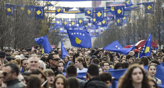 Më shumë njerëz jashtë tregut të punës sesa të punësuar: Raporti nxjerr në pah një tablo shqetësuese në Kosovë.