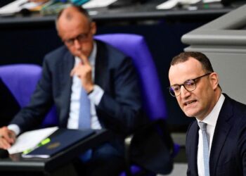 Dorëheqja e Jens Spahn i hap rrugë riorganizimit politik të Merz në Gjermani