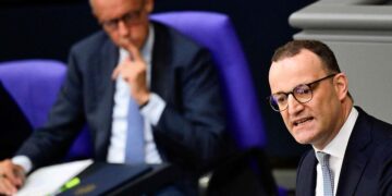 Dorëheqja e Jens Spahn i hap rrugë riorganizimit politik të Merz në Gjermani