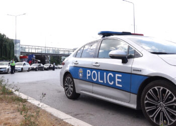 “Aksion i madh policor në Prishtinë: 13 armë jashtë qarkullimit dhe qindra urdhëresa të zbatuara”.
