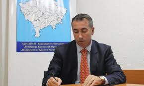 AKK akuzon Qeverinë për shkelje ligjore: Po përgjysmohen fondet e Grantit të Performancës Komunale