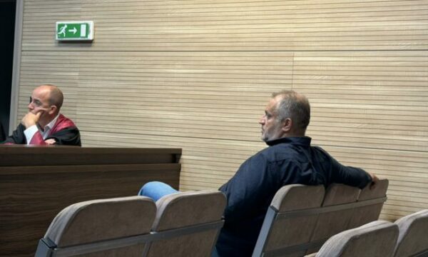 172 mijë euro të padeklaruara, Shpend Ahmeti dënohet me 2 vite burgim.