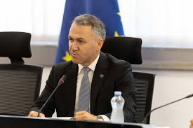 Zulfaj: Kosova rrezikon të humbë mbi 100 milionë euro nga fondet e BE-së nëse vazhdon bllokada institucionale