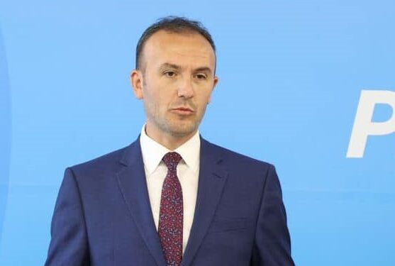 Mustafa i kundërpërgjigjet Muratit: Rritja prej 3.95% është më e ulëta që nga ardhja e VV-së në pushtet.