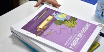 “Prindër, kujdes! Hapet aplikimi për subvencionimin e teksteve shkollore – ja procedura dhe afatet”.