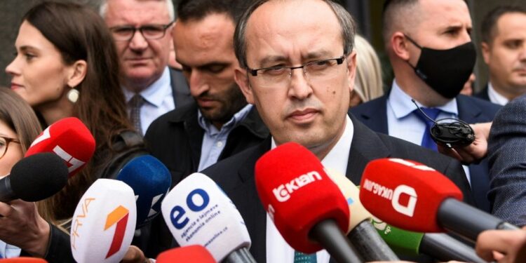 Hoti: Do t’i nënshtrohemi vullnetit të Kuvendit të jashtëzakonshëm, nuk është kundër askujt.