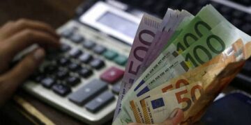 KREDITËT BËHEN MË TË SHTRENJTA: Bankat komerciale në Kosovë rrisin normat e interesit në 6.8%