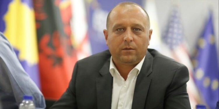 Dushi: PDK-ja nuk ka propozuar kurrë koalicion të opozitës, kjo është ide e Abdixhikut.
