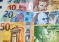 Projektligji i ri parashikon euron si monedhë zyrtare të Shqipërisë pas anëtarësimit në BE