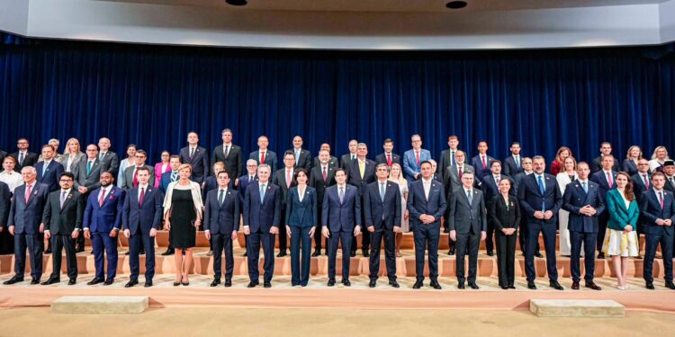 Glauk Konjufca në Washington: Kosova kontribuon në luftën kundër terrorizmit politik