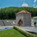 Dëmtohet objekti në Kompleksin Memorial “Zahir Pajaziti”, rasti nën hetime.