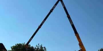 Tre persona ndalohen pas rrëzimit të vinçit në Prishtinë, Prokuroria nis hetime për vdekjen e 26-vjeçarit