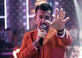 Labinot Tahiri premton mbështetje të vazhdueshme për djalin e Shpat Kasapit.