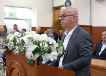 Latifi: Kontrata kolektive i kushtoi Rahovecit 4.5 milionë euro vetëm këtë vit.
