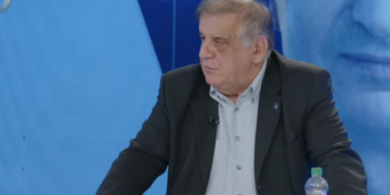 Nexhmedin Spahiu: Kurtit i rrezikohet pushteti nëse lirohet Hashim Thaçi.