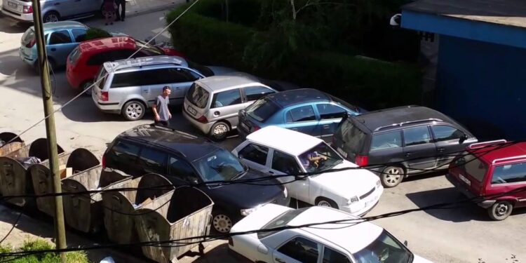 Aksion i gjerë në Prishtinë: Inspektohen 65 auto-parkingje, zbulohen shkelje të shumta.