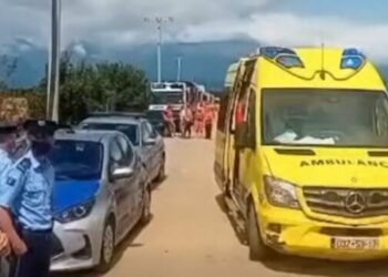 Tensione në Sferkë të Pejës, protestuesit dhe Policia në vendngjarje.