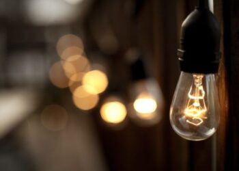 Rafuna: Ndërprerjet e energjisë po u shkaktojnë dëme të mëdha bizneseve.