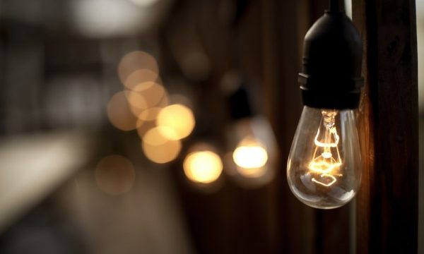 Rafuna: Ndërprerjet e energjisë po u shkaktojnë dëme të mëdha bizneseve.