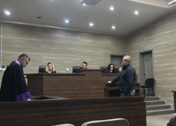 Shpend Ahmeti dënohet me 2 vjet burgim, urdhërohet të paguajë edhe kompensim për viktimat e krimit.
