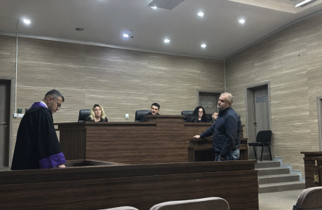 Shpend Ahmeti dënohet me 2 vjet burgim, urdhërohet të paguajë edhe kompensim për viktimat e krimit.