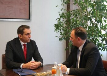Kryeprokurori i ri takohet me shefin e Inteligjencës, dakordohen për “thellim bashkëpunimi”.
