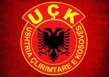 Qytetari pretendon: Policia serbe më gjobiti 600 euro në kufi për foto me emblemën e UÇK-së.