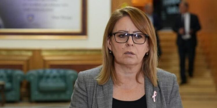 Hykmete Bajrami: Kurti po na ofron vetëm pjesëmarrje në Qeveri, Presidenti do të krijonte balancim