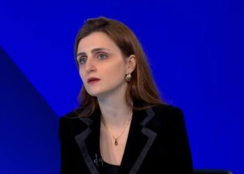 Janina Ymeri: Refuzimi i projekteve amerikane bazohet në interesat e mafisë energjetike.