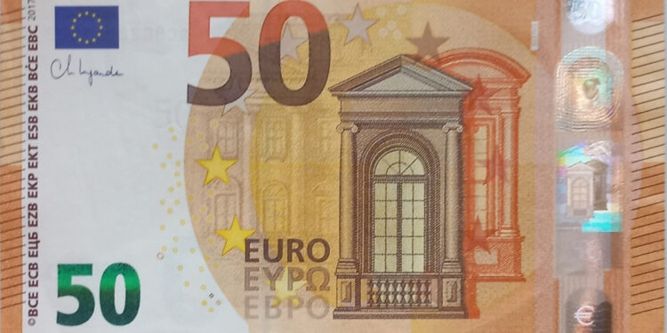 Gjakovë: I grabiten 50 euro nën kërcënimin e thikës.