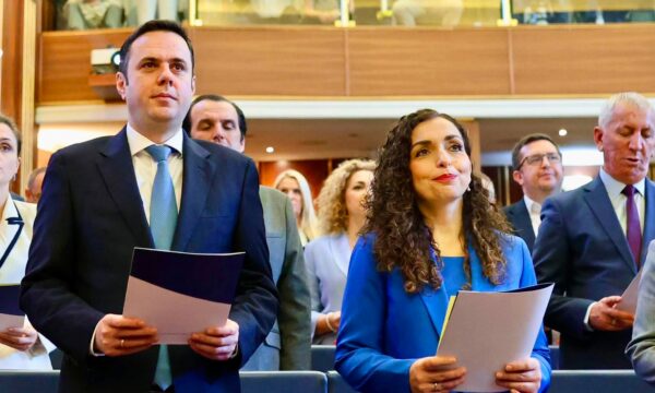 Osmani pas betimit si deputete: Po rikthehemi te tempulli i demokracisë dhe përgjegjësia për t’i shërbyer Kosovës