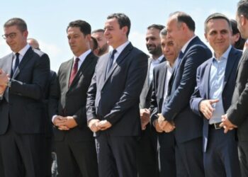 Kurti falënderon në maqedonisht në Bllacë: “Koalicioni i partive shqiptare po bën punë të mira e të mbara”