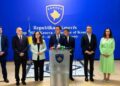 Kurti rri prapa Abdixhikut, nuk flet fare në konferencën për media