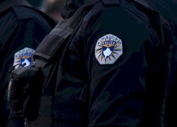 Kanosje me armë në Kaçanik: Arrestohet 16-vjeçari
