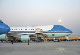 Trump mohon se orkestroi ndërrimin sekret të avionit: “Vlen vetëm Shërbimi Sekret”