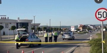 Tragjedi në Smrekonicë: 22 dhe 24 vjeç, këta dyshohet se janë viktimat e aksidentit të mbrëmshëm.