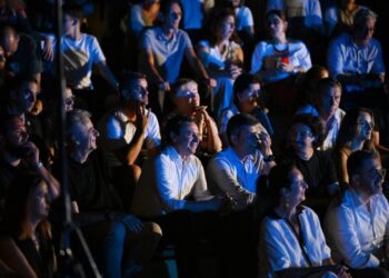 Kurti viziton festivalin “Ditët e Shqiptarit” në Gjakovë