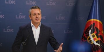 Gashi paralajmëron për përplasje fizike në Kuvend: LDK-së po i mungon pozicioni i qartë