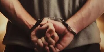 Refuzoi alkooltestin dhe sulmoi policin, arrestohet një person në veri.