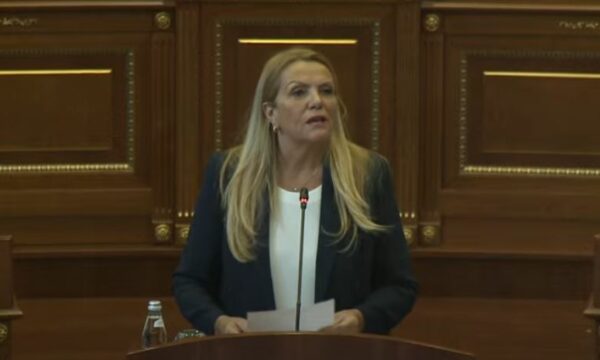 Pas vizitës së Kurtit në IML, Time Kadriaj kërkon drejtësi për Astrit Deharin