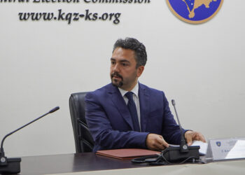 Arrestohet një person, dyshohet se kanosi kryesuesin e KQZ-së, Kreshnik Radoniqi.