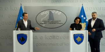 37 milionë euro për banim social në 21 komuna, Kurti: Mbështetja për familjet nuk është vetëm pagesë mujore