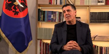 “Ka me ju dalë tymi”, Haziri paralajmëron Kurtin: Ne e mbajmë fjalën për Presidentin.