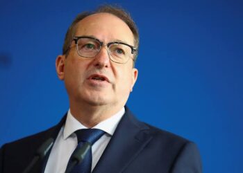 Gjermania paralajmëron për sulme hibride “çdo ditë”: Droni me eksploziv në Leipzig ngre alarmin